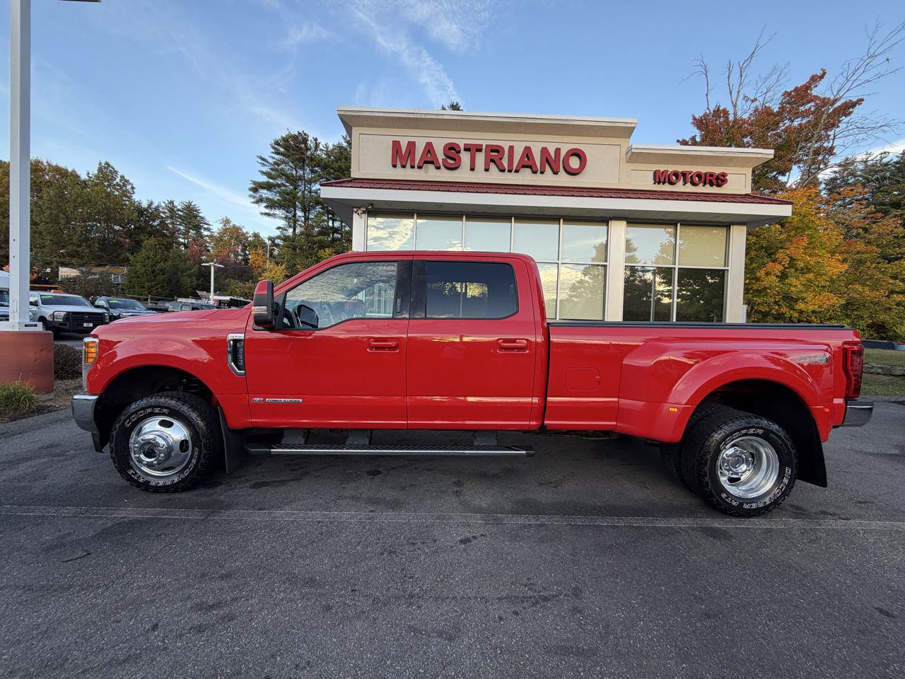 Used 2017 Ford F350 Lariat w/ Lariat Value Package AWD/4WD image 9
