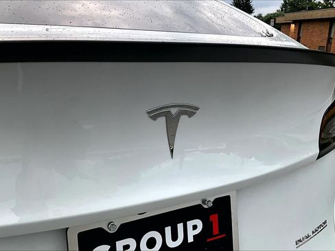 Used 2024 Tesla Model Y Performance AWD/4WD image 29