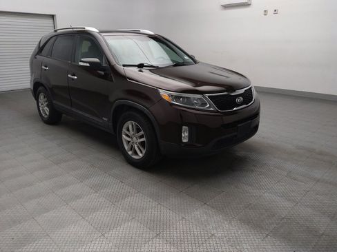 Used 2015 Kia Sorento LX AWD/4WD image 13