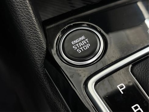 Used 2025 Kia Sportage X-Line w/ Premium Package image 40