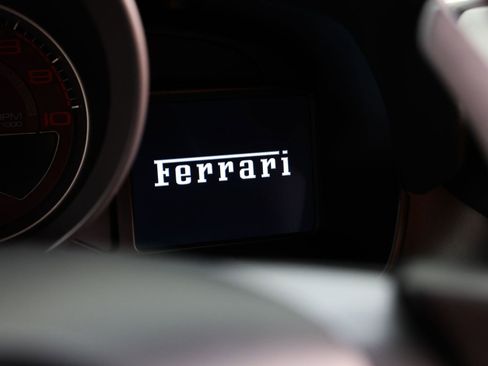 Used 2021 Ferrari F8 Tributo RWD image 39