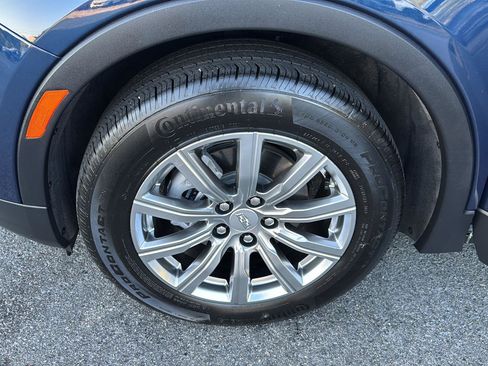 Used 2021 Cadillac XT4 Premium Luxury image 30