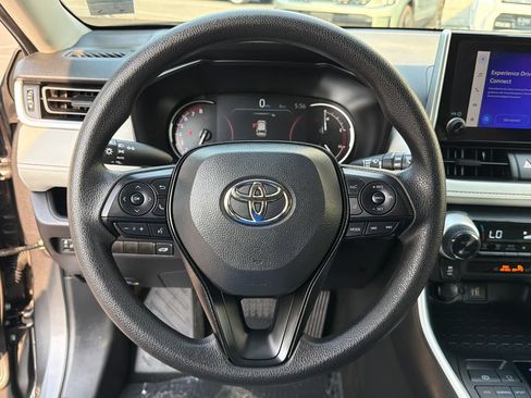 Used 2025 Toyota RAV4 XLE w/ Convenience Package AWD/4WD image 27