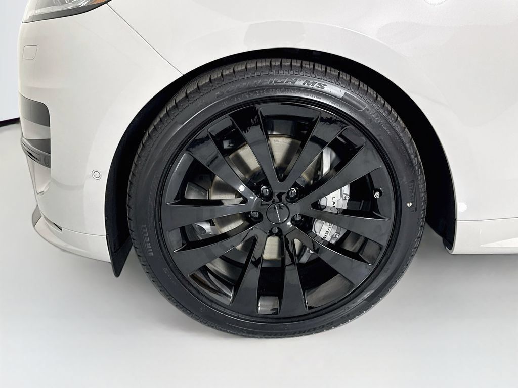 New 2026 Land Rover Range Rover Sport Dynamic SE AWD/4WD image 32