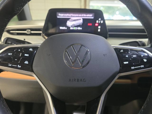 Used 2025 Volkswagen ID. Buzz Pro S RWD image 25