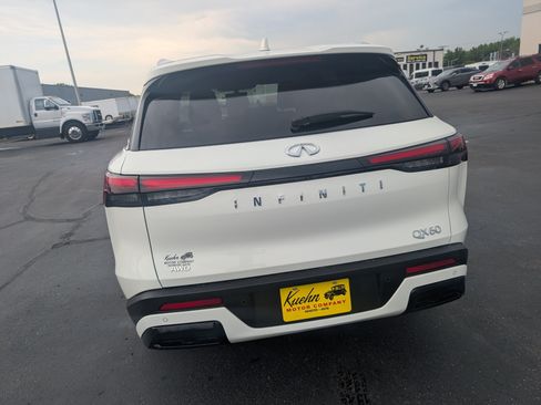 Used 2024 INFINITI QX60 Luxe AWD/4WD image 7