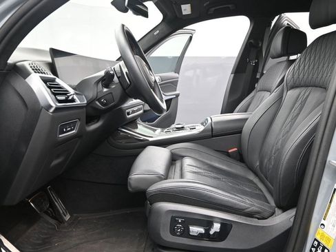 Used 2024 BMW X7 M60i AWD/4WD image 14