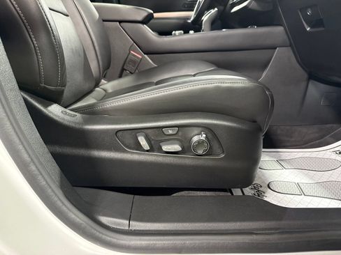 Used 2020 Cadillac XT4 Premium Luxury AWD/4WD image 13