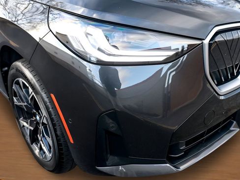 Used 2025 BMW X3 xDrive30i image 16