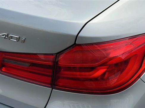 Used 2018 BMW 540i xDrive w/ Premium Package AWD/4WD image 14