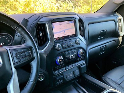 Used 2023 GMC Sierra 3500 Denali w/ Denali Ultimate Package image 4