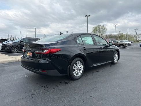 New 2026 Toyota Camry LE image 7