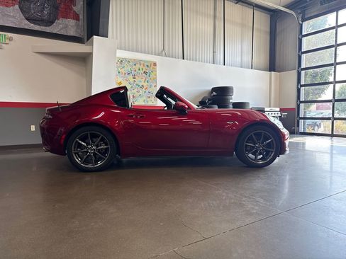 Used 2019 MAZDA MX-5 Miata RF Grand Touring w/ Interior Package image 43