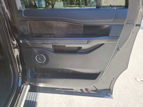 Used 2020 Ford Expedition Max Limited image 41