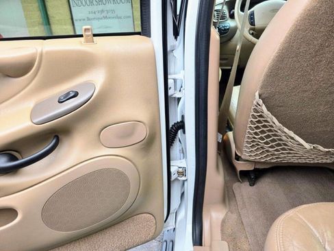 Used 1998 Ford Expedition 4WD image 23