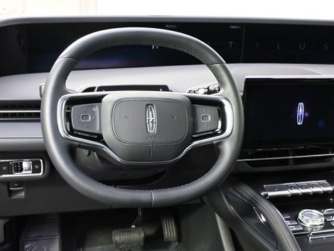 New 2026 Lincoln Nautilus Reserve w/ Jet Appearance Package AWD/4WD image 12