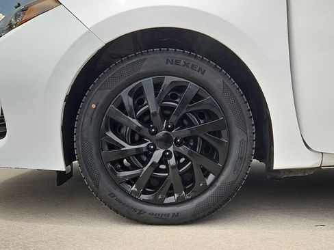 Used 2019 Toyota Corolla LE FWD image 23