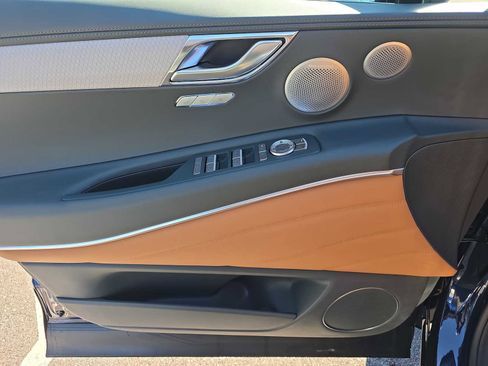 New 2026 Genesis GV80 2.5T Prestige image 15