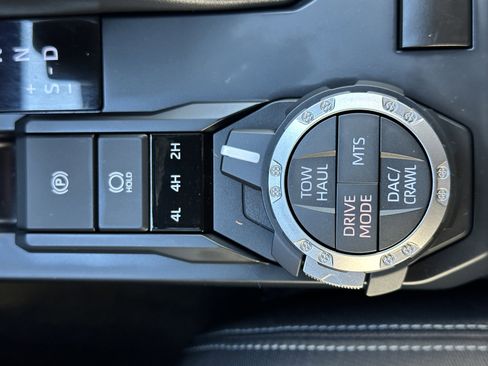 Used 2024 Toyota Tacoma TRD Off-Road image 34