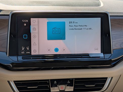 New 2026 Volkswagen Atlas SE image 10