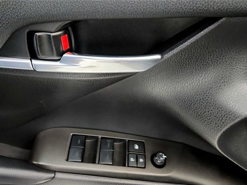 Certified 2023 Toyota Camry SE w/ Cold Weather Package image 31