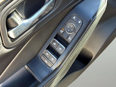 Used 2022 Nissan Rogue SL w/ SL Premium Package image 33