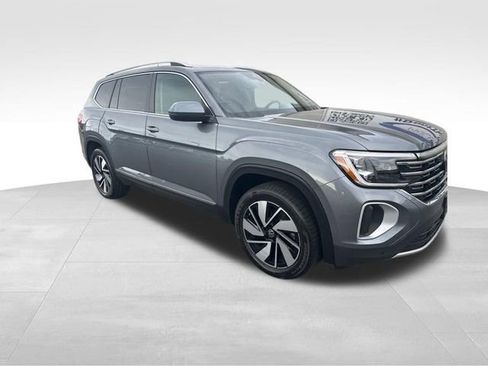 Used 2024 Volkswagen Atlas SEL AWD/4WD image 7