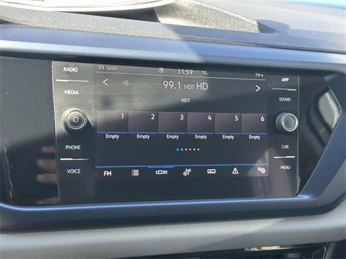 Certified 2022 Volkswagen Taos SE image 23