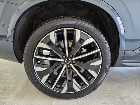 New 2026 Volvo XC90 B6 Plus w/ Protection Package Premier AWD/4WD image 28