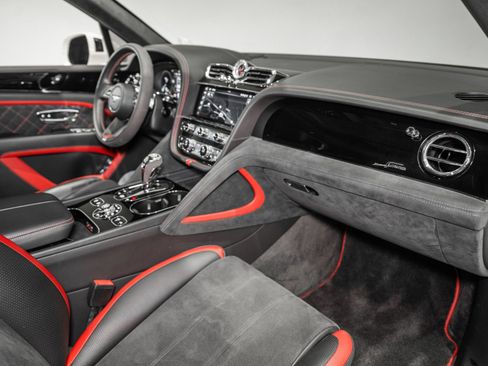 Used 2021 Bentley Bentayga Speed image 4