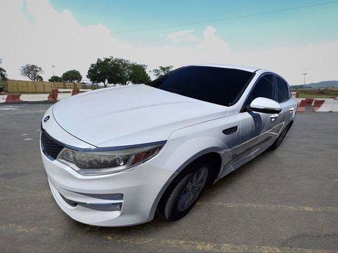 Used 2018 Kia Optima LX FWD image 5