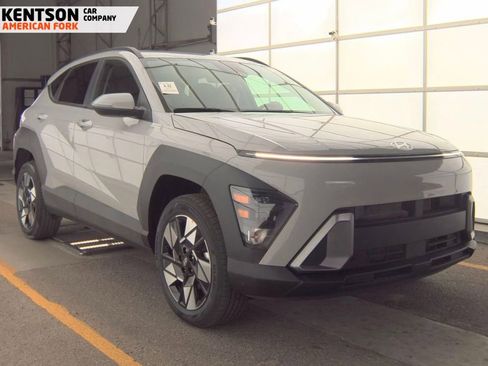 Used 2025 Hyundai Kona SEL AWD/4WD image 4