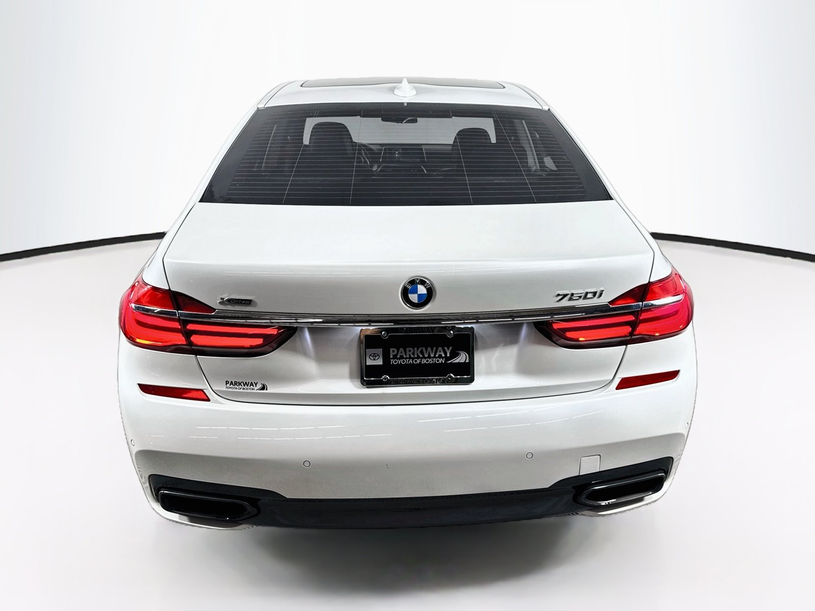 Used 2018 BMW 750i xDrive AWD/4WD image 6