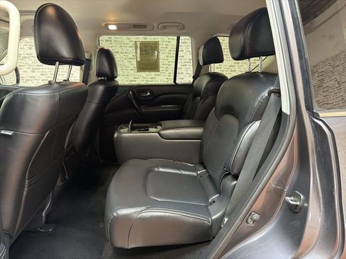 Used 2024 INFINITI QX80 Luxe RWD image 13