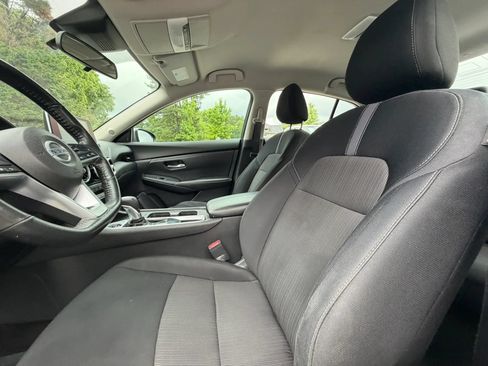 Used 2022 Nissan Sentra SV FWD image 13