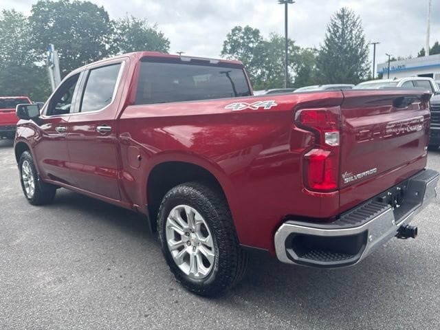 Used 2023 Chevrolet Silverado 1500 LTZ AWD/4WD image 7