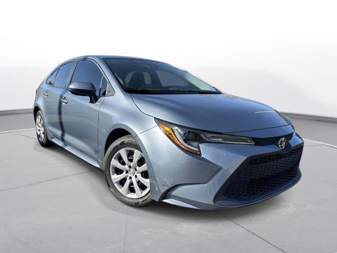 Certified 2020 Toyota Corolla LE image 4
