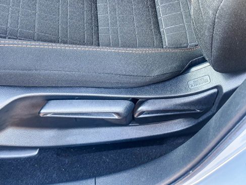 Certified 2025 Honda HR-V Sport image 23