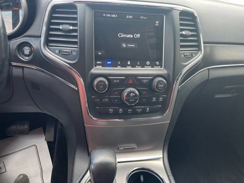 Used 2018 Jeep Grand Cherokee Limited AWD/4WD image 19