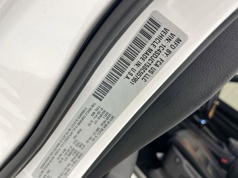 Used 2025 Dodge Durango R/T image 30