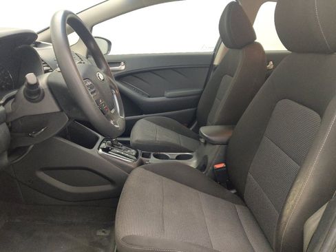 Used 2018 Kia Forte LX FWD image 17