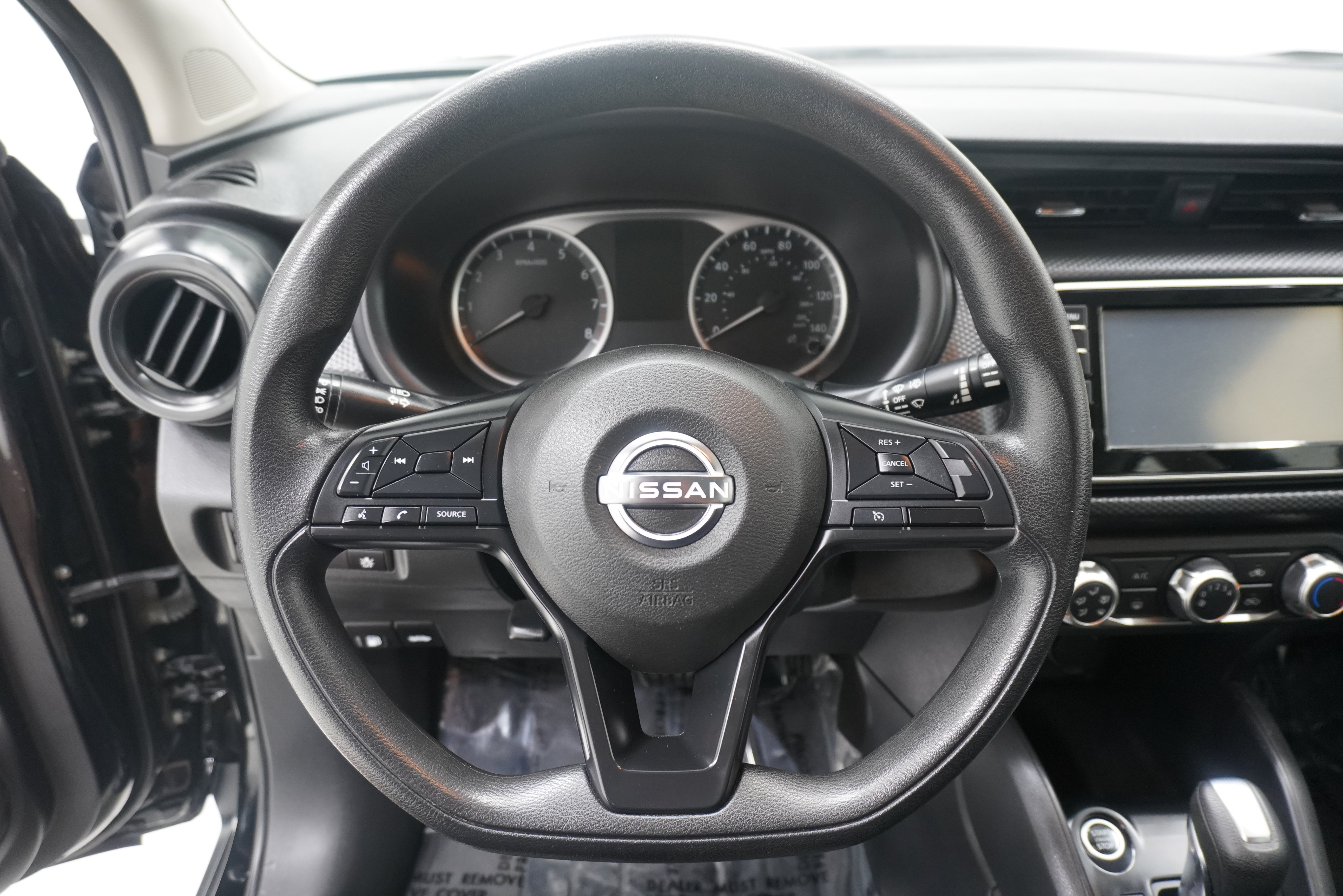 Used 2023 Nissan Kicks S FWD image 15
