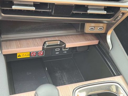 Certified 2025 Lexus RX 350 AWD image 36
