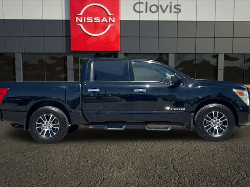 Certified 2021 Nissan Titan SV w/ SV Convenience Package image 9