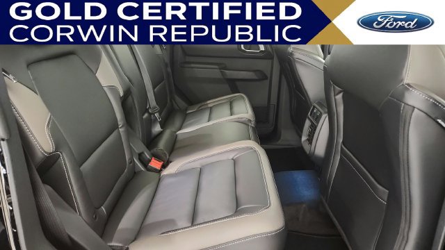 Used 2025 Ford Bronco Outer Banks AWD/4WD image 24