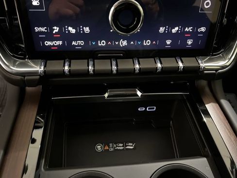 New 2026 GMC Yukon Denali w/ LPO, Floor Liner Package AWD/4WD image 17