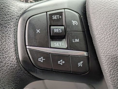 Used 2023 Ford Transit 350 XLT image 17