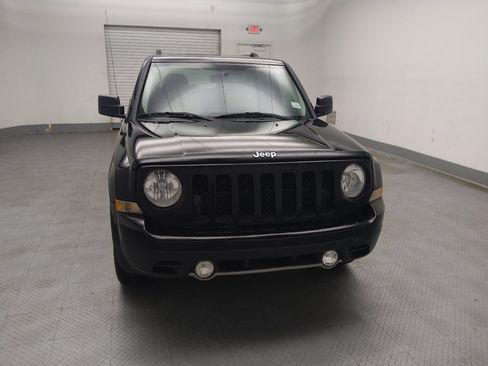 Used 2017 Jeep Patriot High Altitude FWD image 14