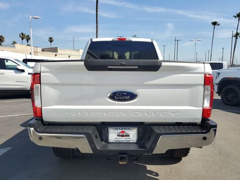 Used 2018 Ford F250 Lariat image 8