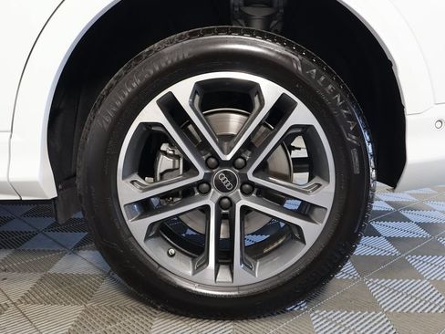 Used 2025 Audi Q5 Premium w/ Convenience Package AWD/4WD image 16